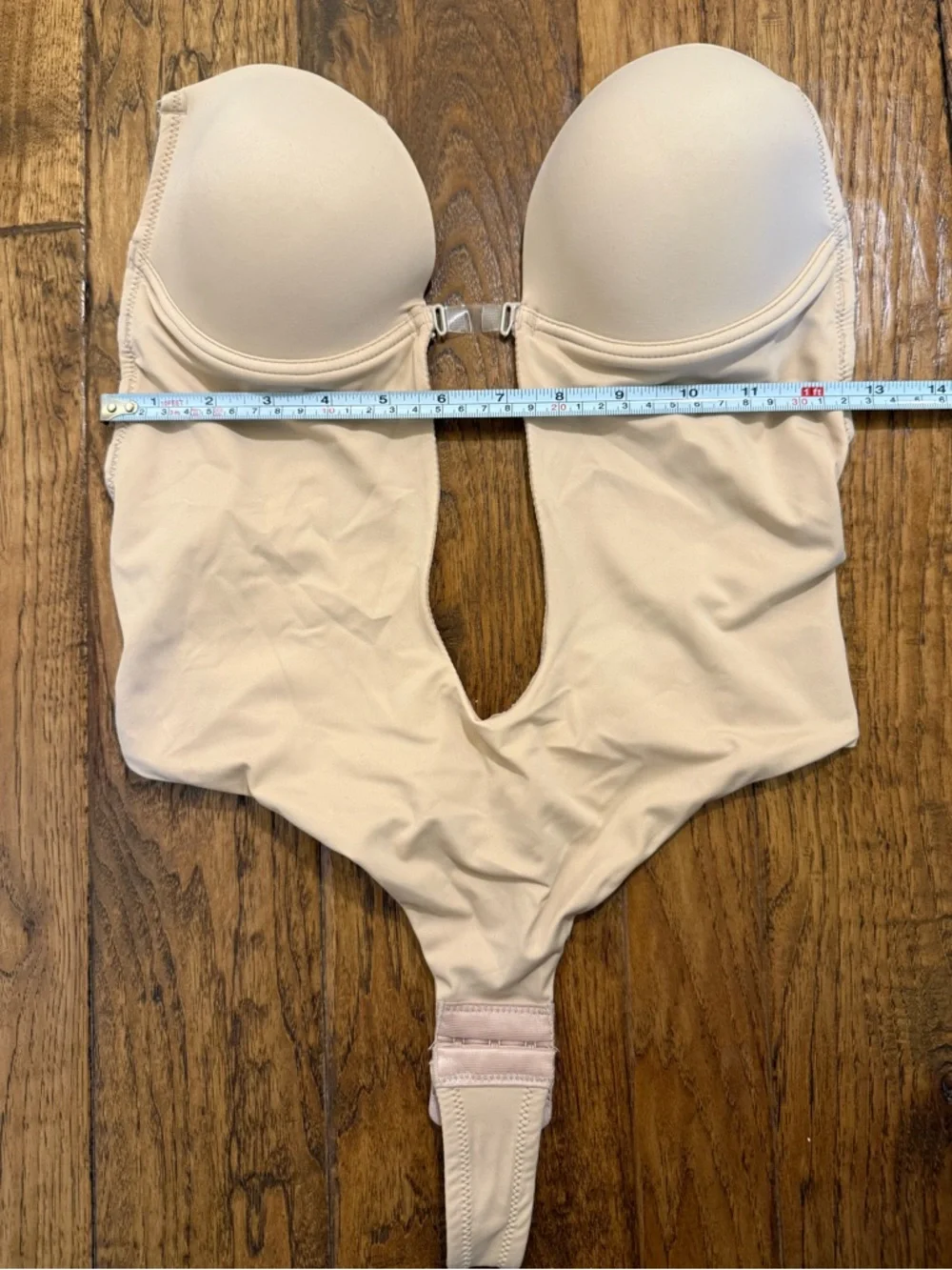 Backless Shapewear Bodysuit
Invisible Low Back Seamless Body
Shaper NWT (S) - Picture 9 of 9